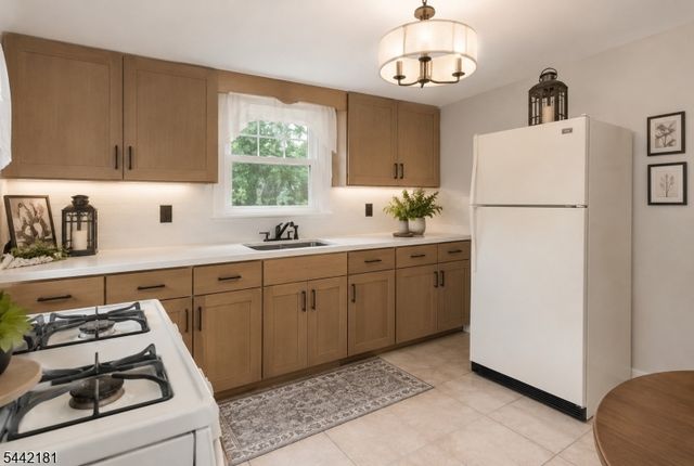 374 South Ave, Fanwood Boro, NJ 07023