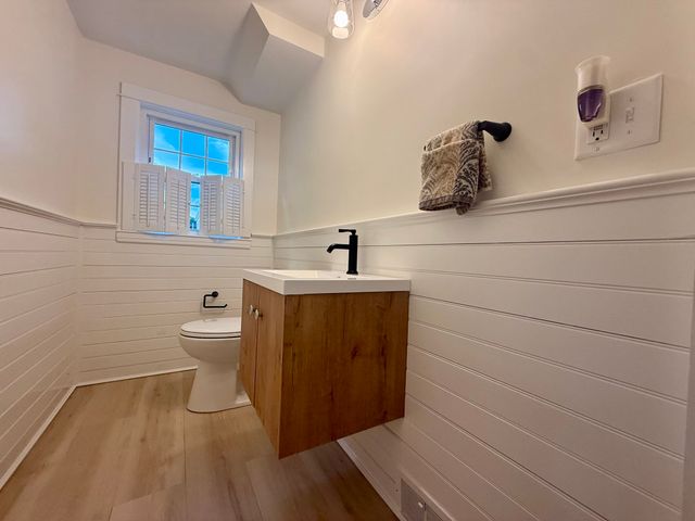 66 Belmont St, Whitman, MA 02382
