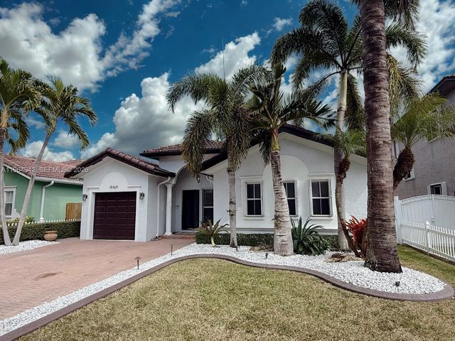 14469 SW 158th Pl, Miami, FL 33196