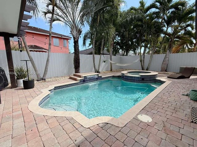 14469 SW 158th Pl, Miami, FL 33196