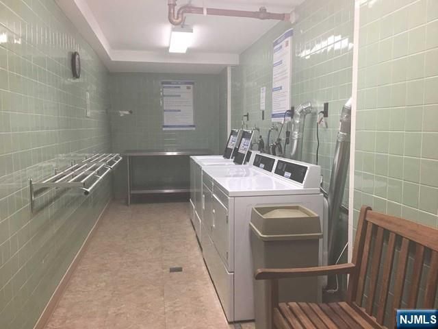 2000 Linwood Avenue 11B, Fort Lee, NJ 07024