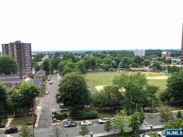 2000 Linwood Avenue 11B, Fort Lee, NJ 07024