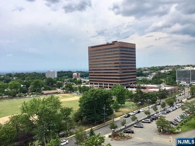 2000 Linwood Avenue 11B, Fort Lee, NJ 07024