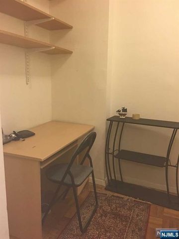 2000 Linwood Avenue 11B, Fort Lee, NJ 07024