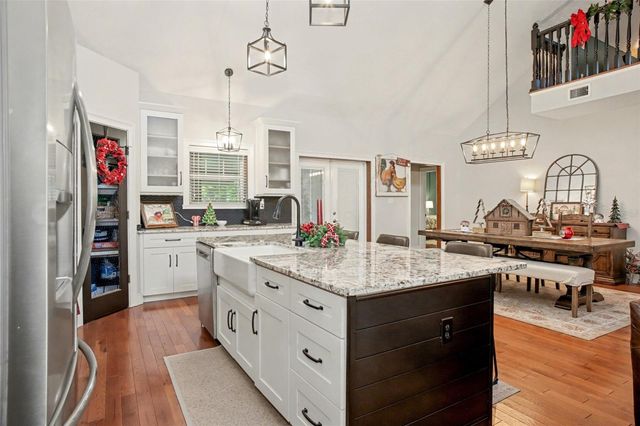 275 W DELAWARE AVENUE, Lake Helen, FL 32744