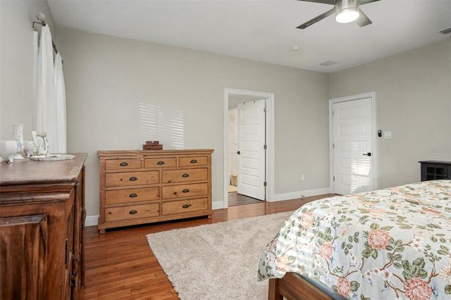 275 W DELAWARE AVENUE, Lake Helen, FL 32744