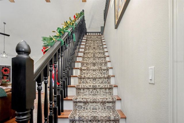 275 W DELAWARE AVENUE, Lake Helen, FL 32744