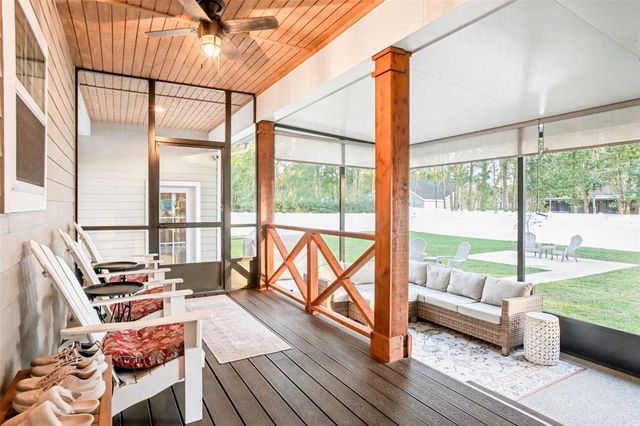 275 W DELAWARE AVENUE, Lake Helen, FL 32744