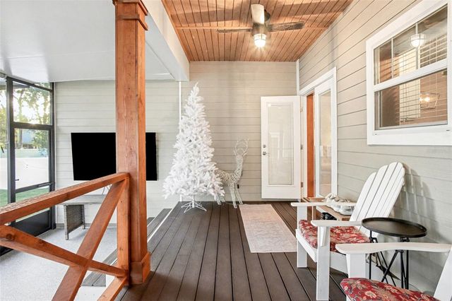 275 W DELAWARE AVENUE, Lake Helen, FL 32744