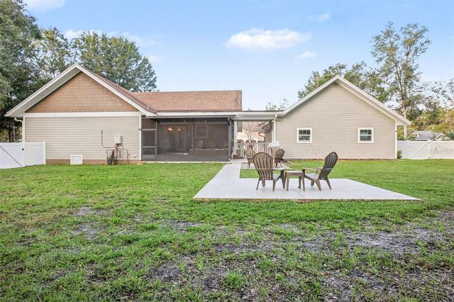 275 W DELAWARE AVENUE, Lake Helen, FL 32744