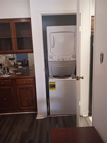 921 Marine Drive 116, Galveston, TX 77550