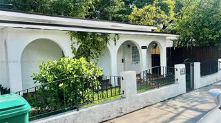 3560 SW 25th Ter Rear, Miami, FL 33133