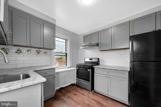 227 S FAIRVIEW AVE, Upper Darby, PA 19082