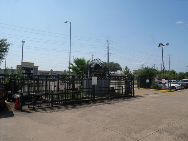 6289 Wilcrest Drive 6202, Houston, TX 77072