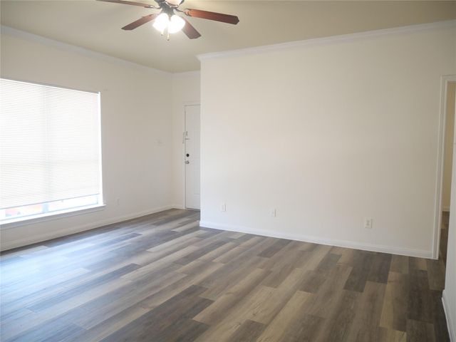 6289 Wilcrest Drive 6202, Houston, TX 77072