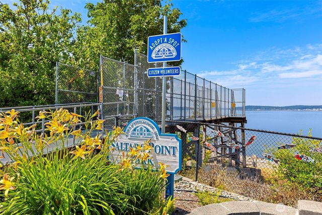 307 4th Street, Steilacoom, WA 98388