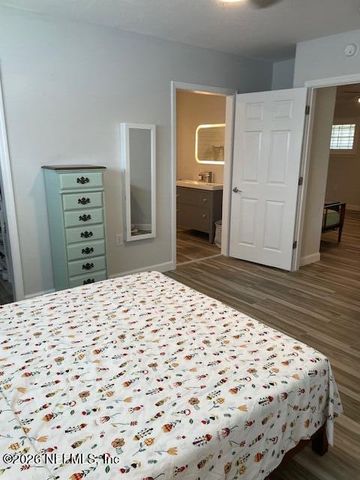 1655 THE GREENS Way 2812, Jacksonville Beach, FL 32250