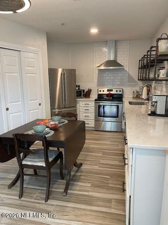 1655 THE GREENS Way 2812, Jacksonville Beach, FL 32250