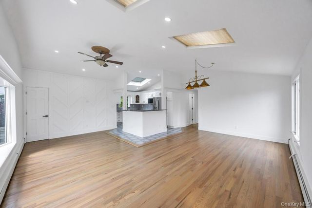 2331 Neptune Avenue, Seaford, NY 11783