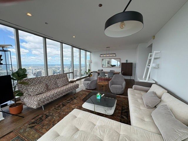 363 E Wacker Drive 6901, Chicago, IL 60601