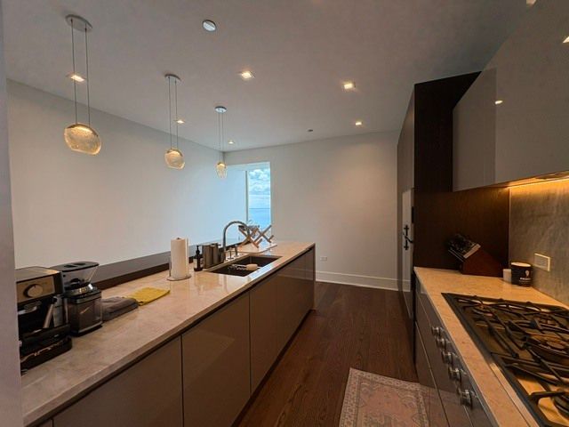 363 E Wacker Drive 6901, Chicago, IL 60601