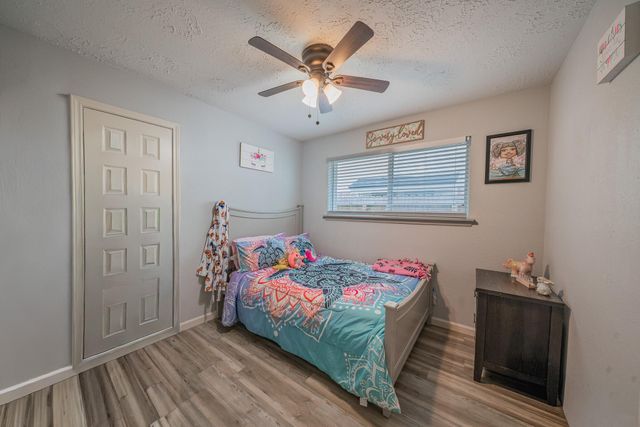 3546 Acorn Springs Lane, Spring, TX 77389