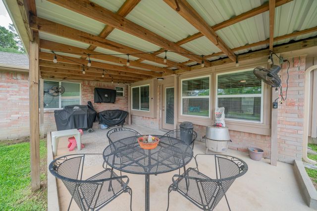 3546 Acorn Springs Lane, Spring, TX 77389