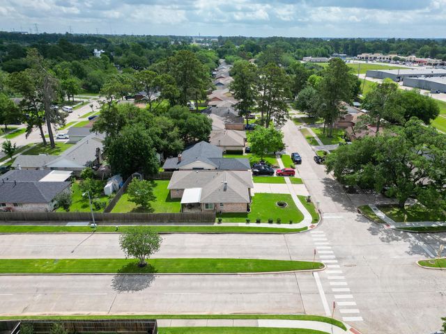 3546 Acorn Springs Lane, Spring, TX 77389