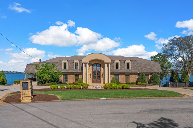 101 Kennett Rd, Old Hickory, TN 37138