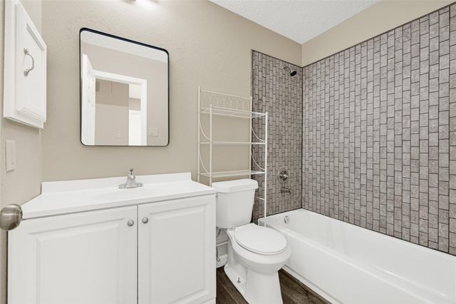 5306 Shady Gardens Drive, Humble, TX 77339
