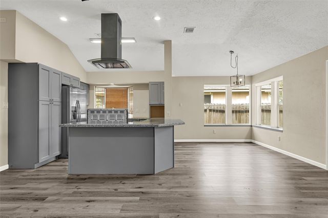 5306 Shady Gardens Drive, Humble, TX 77339