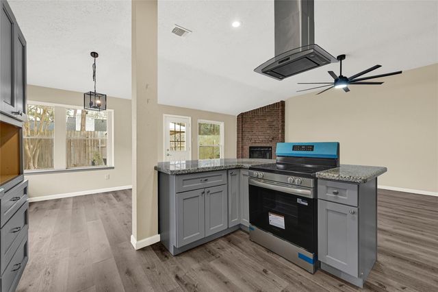 5306 Shady Gardens Drive, Humble, TX 77339