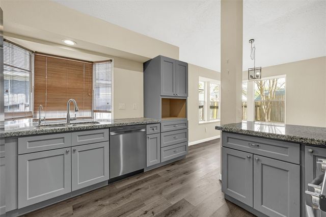 5306 Shady Gardens Drive, Humble, TX 77339