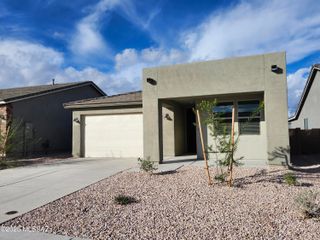 10088 S Arnold Ranch Road, Vail, AZ 85641