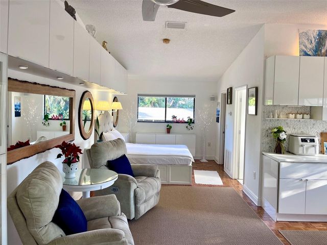 331 BOBBY JONES ROAD 331, Sarasota, FL 34232