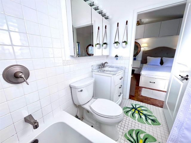 331 BOBBY JONES ROAD 331, Sarasota, FL 34232