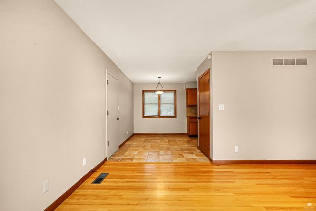 1829 Virginia Drive, Manhattan, KS 66502
