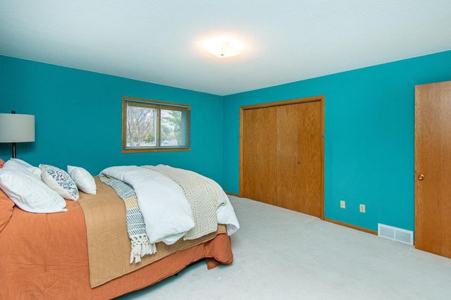 2902 3rd Street N, Fargo, ND 58102