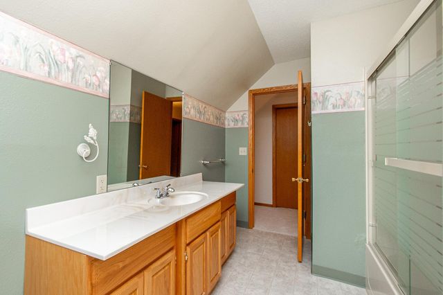 2902 3rd Street N, Fargo, ND 58102