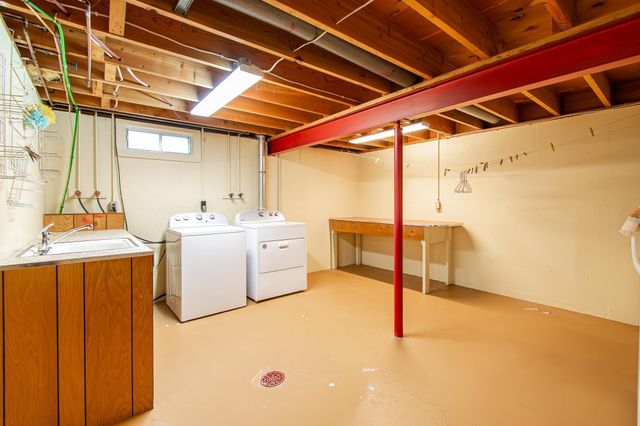 2902 3rd Street N, Fargo, ND 58102