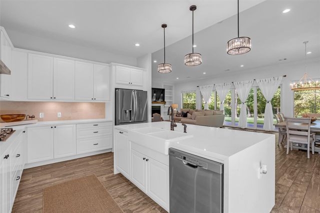 12134 S Tara Plantation Drive, Tomball, TX 77375