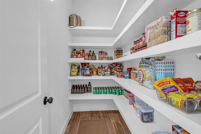 12134 S Tara Plantation Drive, Tomball, TX 77375