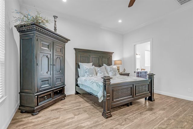 12134 S Tara Plantation Drive, Tomball, TX 77375