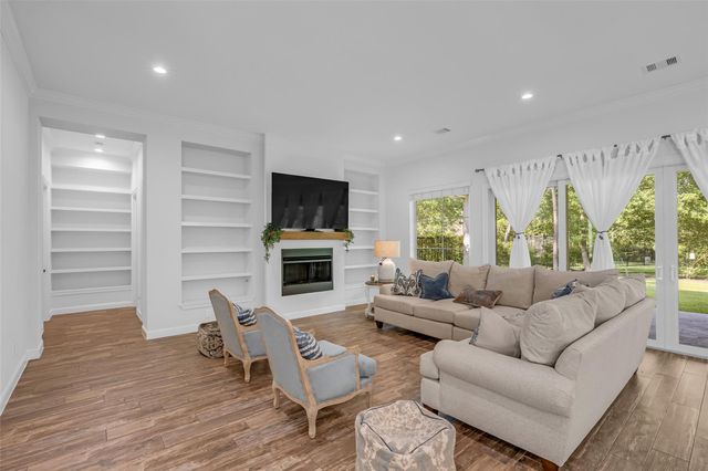 12134 S Tara Plantation Drive, Tomball, TX 77375