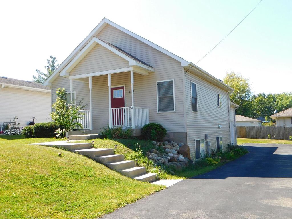 6504 235th AVENUE, Salem, WI 53168