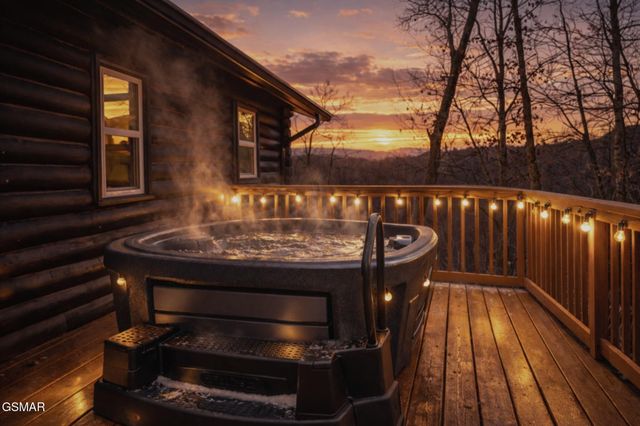 1065 Shell Mountain Road, Sevierville, TN 37876