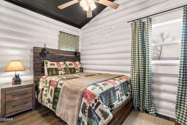 1065 Shell Mountain Road, Sevierville, TN 37876