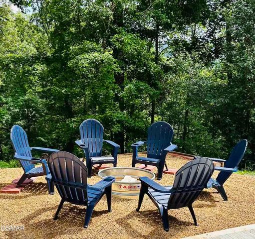 1065 Shell Mountain Road, Sevierville, TN 37876
