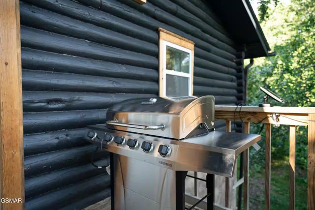 1065 Shell Mountain Road, Sevierville, TN 37876