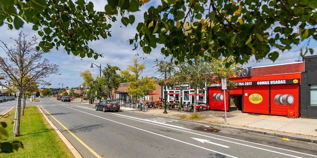 17 Kensington Avenue, Somerville, MA 02145